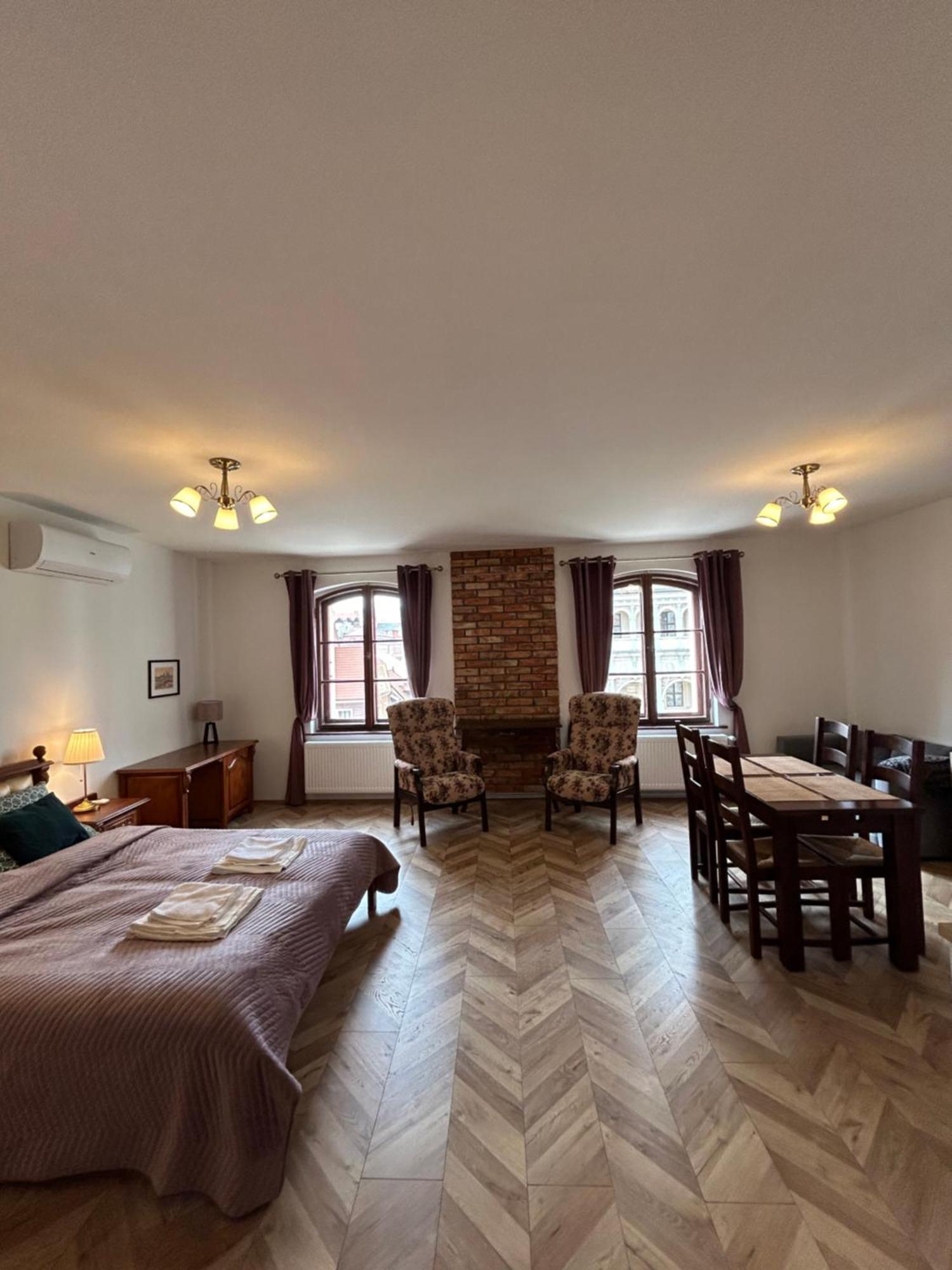 Stary Rynek 41 Apartment